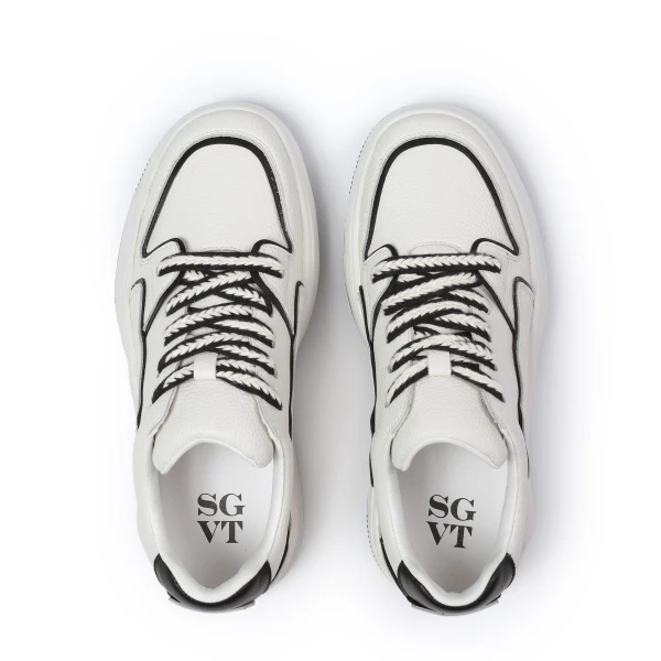 910133 | Полуботинки женские Молочно-черный 38