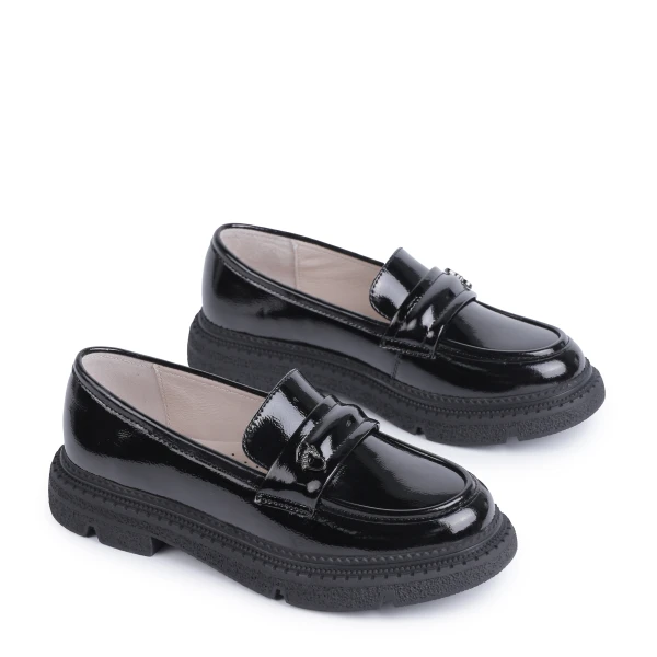 610210 | Полуботинки для школьников девочек Черный лак 32